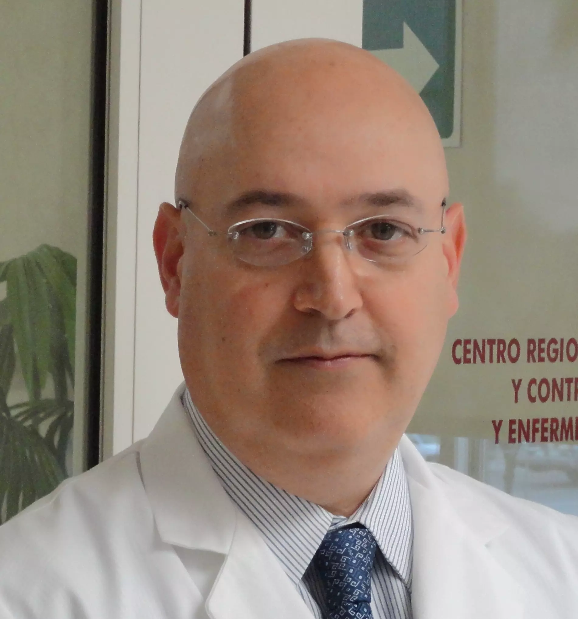 Dr. Fernando Javier Lavalle González